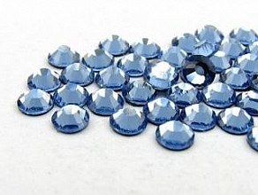 modré kamínky Swarovski